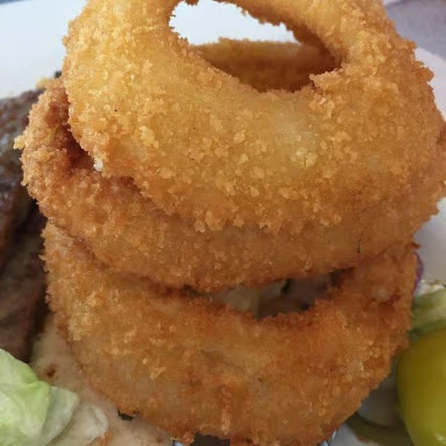 Basket Onion Rings.